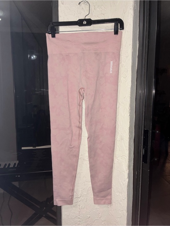 Gymshark Pants - Gymshark Adapt Camo Seamless Leggings Pink Size Large